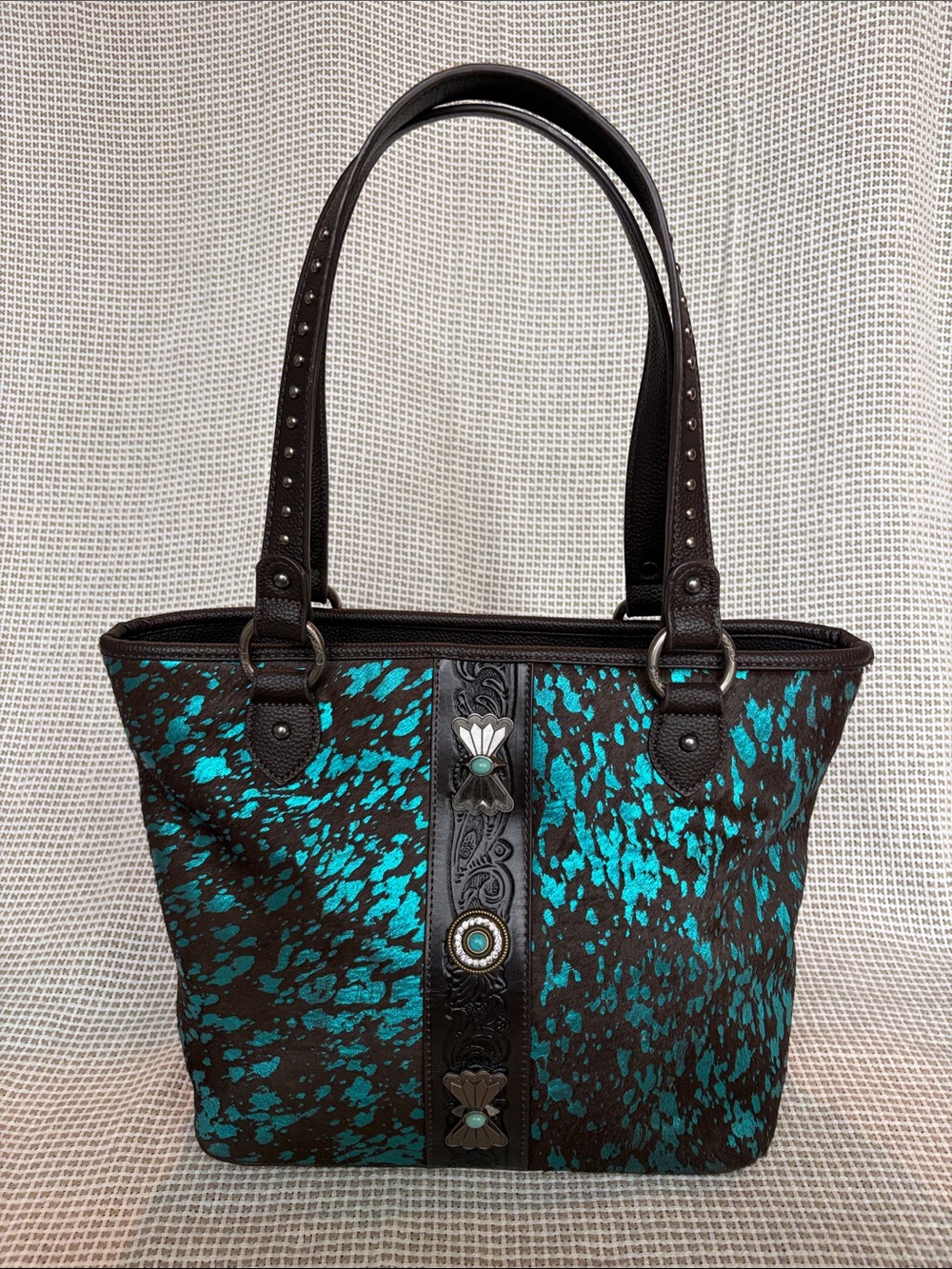 Wrangler Turquoise Cowhide Concealed Carry Purse